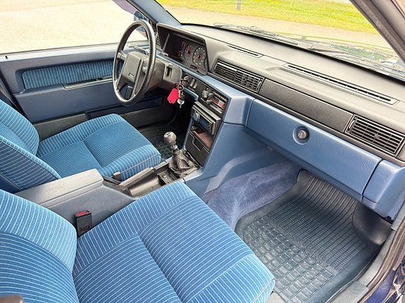 Volvo 740 10 of 25