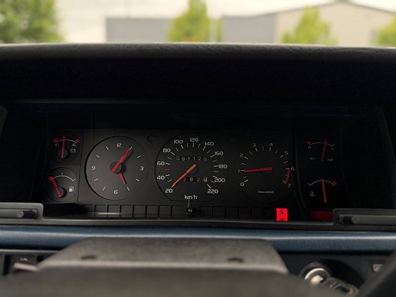 Volvo 740 17 of 25