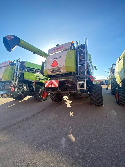 CLAAS Lexion 780 8 of 11