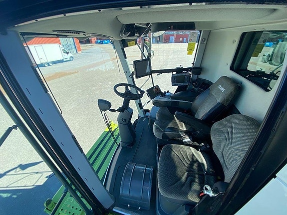 CLAAS Lexion 770 19 of 24