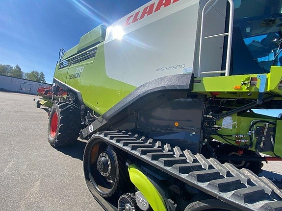CLAAS Lexion 770 3 of 5