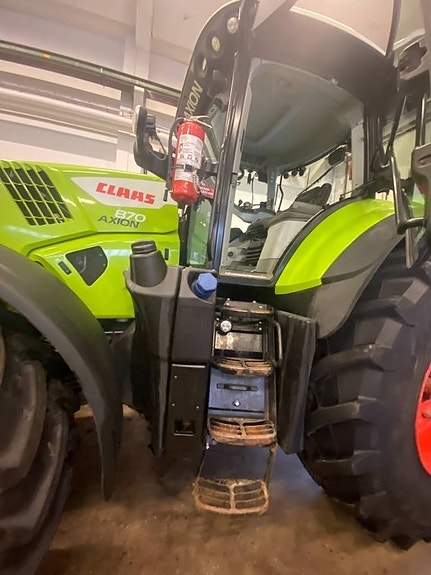 CLAAS Axion 870 Cmatic 5 of 7