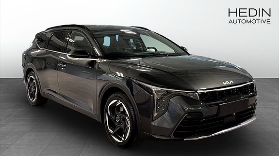 Kia K4 3 of 5
