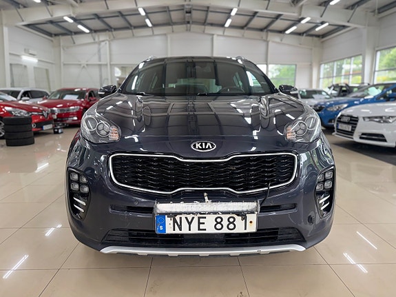 Kia Sportage 2 of 5