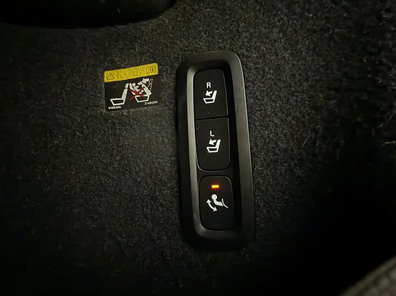 Volvo XC40 30 of 30