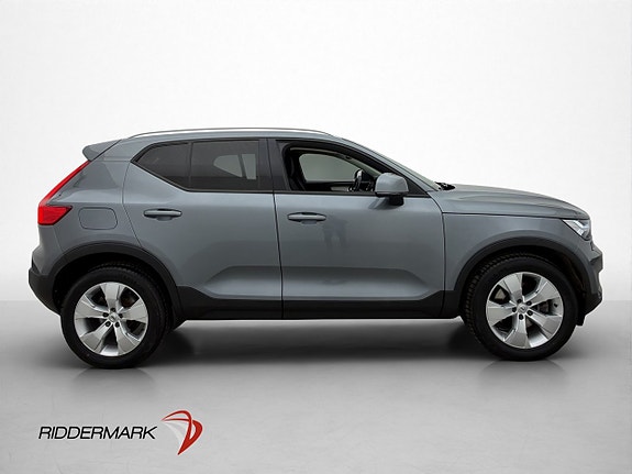 Volvo XC40 6 of 30
