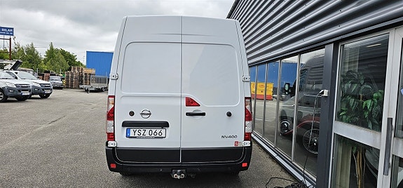 Nissan NV400 5 of 5