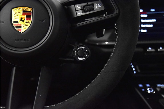 Porsche 911 18 of 27