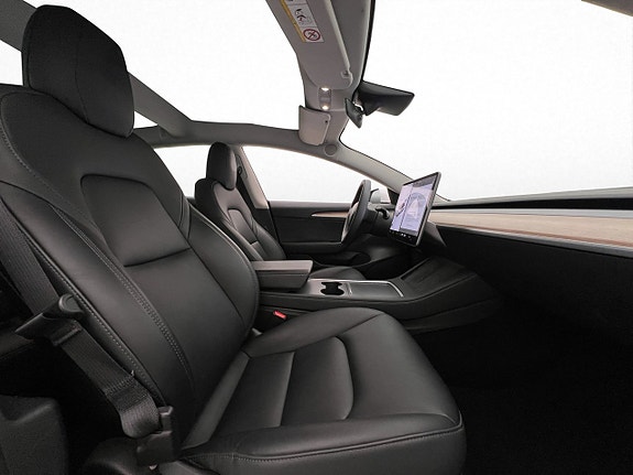 Tesla Model 3 15 of 30
