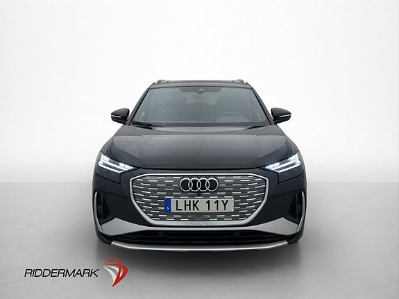Audi Q4 e-tron 3 of 5