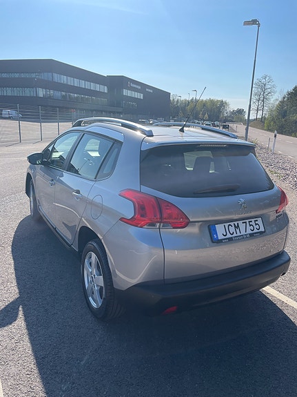 Peugeot 2008 3 of 5