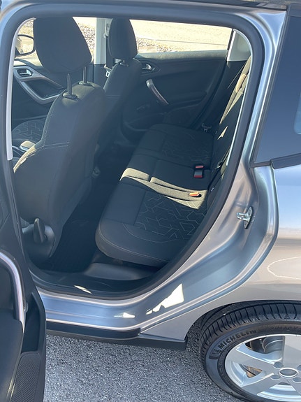 Peugeot 2008 5 of 5