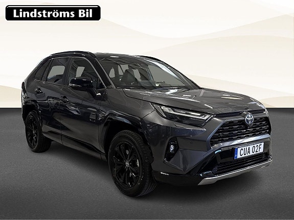 Toyota RAV4 3 of 5