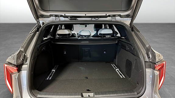 Kia K4 10 of 12