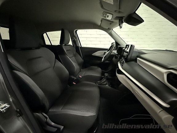 Suzuki Swift 9 of 13