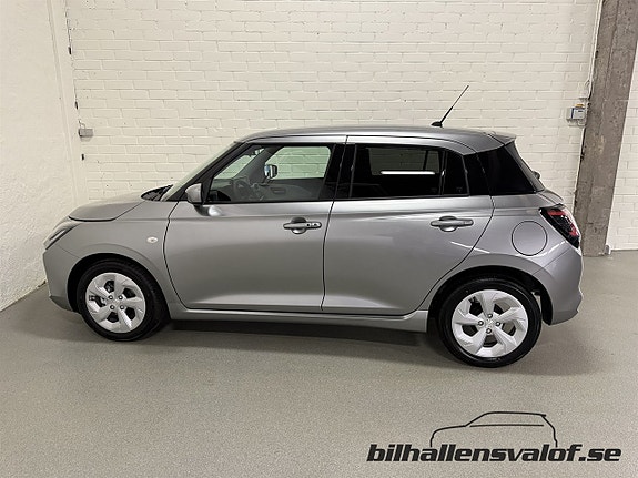 Suzuki Swift 10 of 13