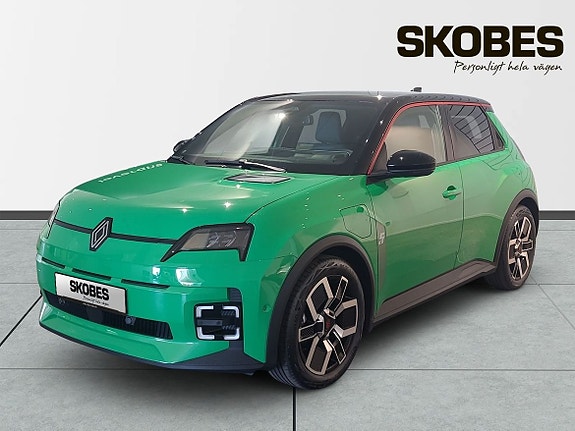 Renault 5 E-Tech 3 of 5