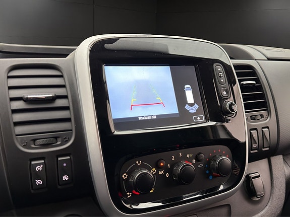 Opel Vivaro 20 of 27