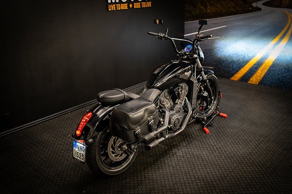 Victory Octane 4 of 16