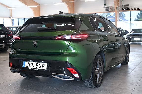 Peugeot 308 4 of 5