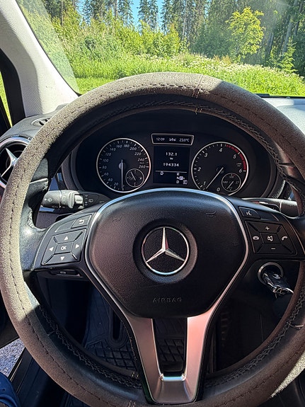 Mercedes-Benz B180 7 of 20