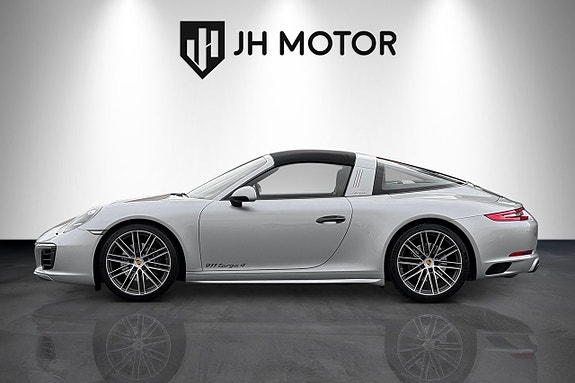 Porsche 911 Targa 4 7 of 30