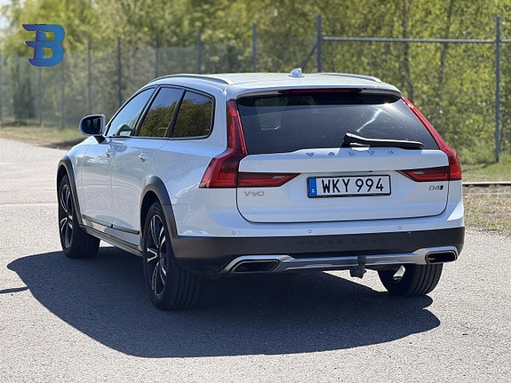 Volvo V90 Cross Country 15 of 18
