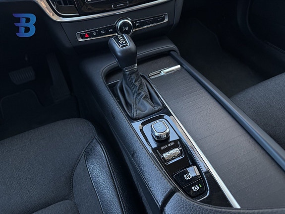 Volvo V90 Cross Country 9 of 18