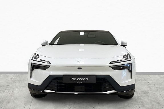Polestar 4 2 of 17