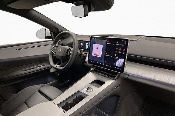 Polestar 4 13 of 17