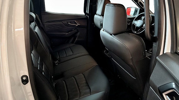 Isuzu D-max 5 of 12