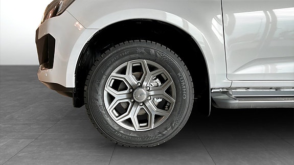 Isuzu D-max 9 of 12