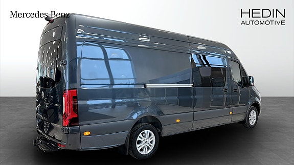 Mercedes-Benz Sprinter 319 2 of 12