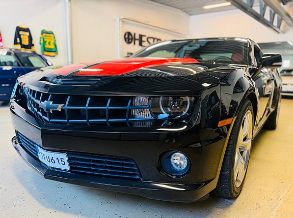 Chevrolet Camaro SS 2 of 5