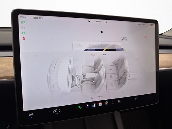 Tesla Model Y 26 of 30