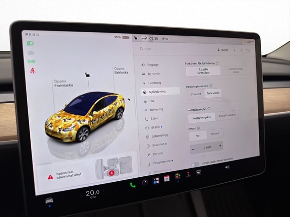 Tesla Model Y 22 of 30