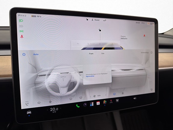 Tesla Model Y 25 of 30