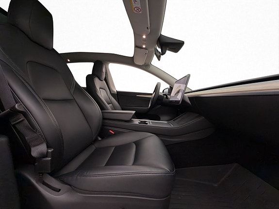 Tesla Model Y 30 of 30
