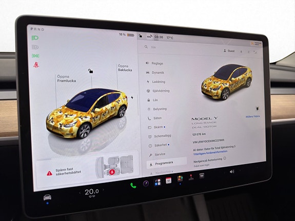Tesla Model Y 23 of 30