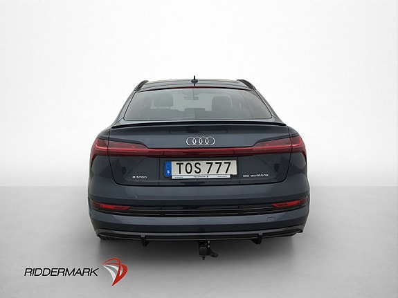 Audi e-tron 8 of 30