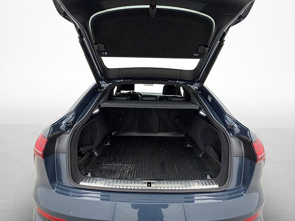 Audi e-tron 30 of 30