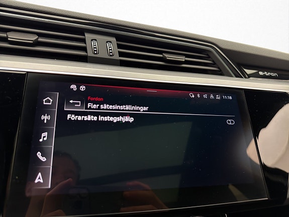 Audi e-tron 26 of 30