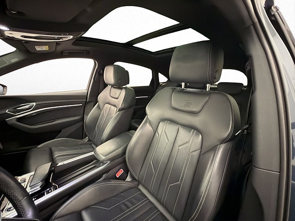 Audi e-tron 12 of 30