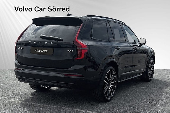 Volvo XC90 5 of 19