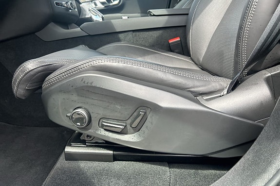 Volvo XC90 17 of 19