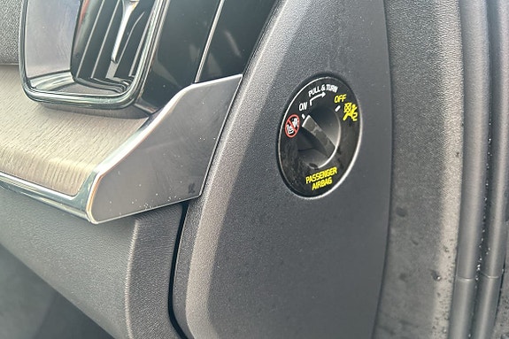 Volvo XC90 12 of 19