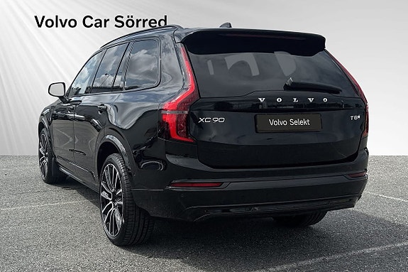 Volvo XC90 4 of 19
