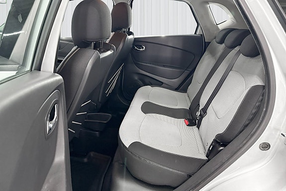 Renault Captur 16 of 19