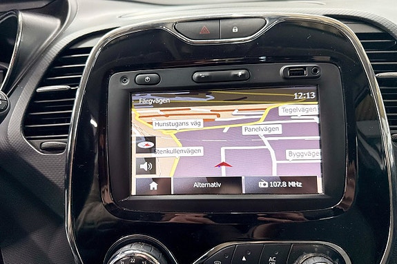 Renault Captur 12 of 19
