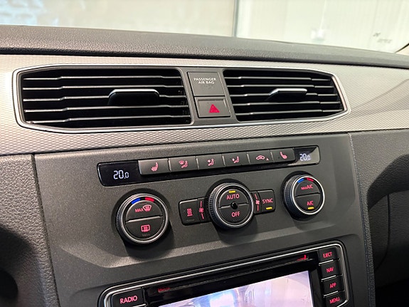 Volkswagen Caddy Maxi 18 of 22